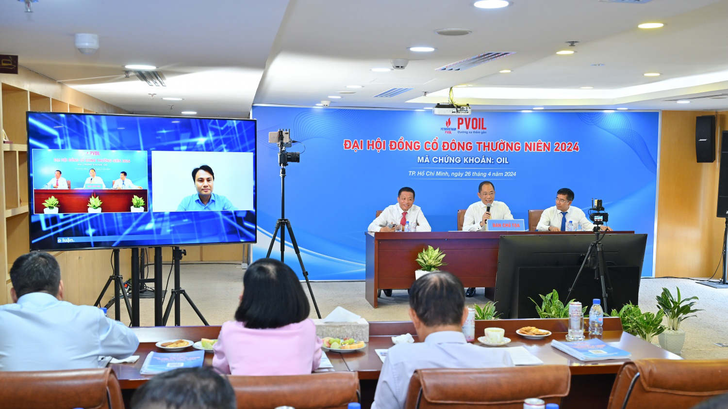 cho-thue-he-thong-thiet-bi-hoi-nghi-chuyen-nghiep