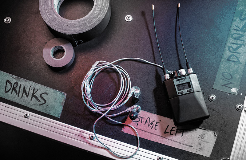 cho-thue-in-ear-monitor (1)