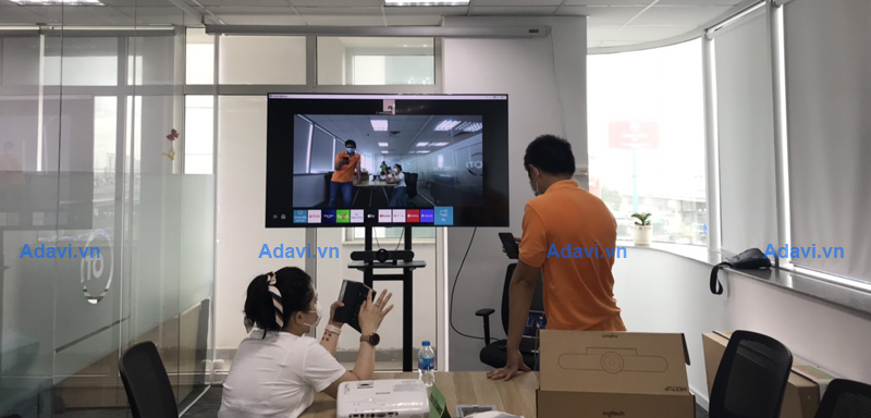 cung cap lap dat thiet-bi-truyen-thong-truc-tuyen logitech meetup (4)