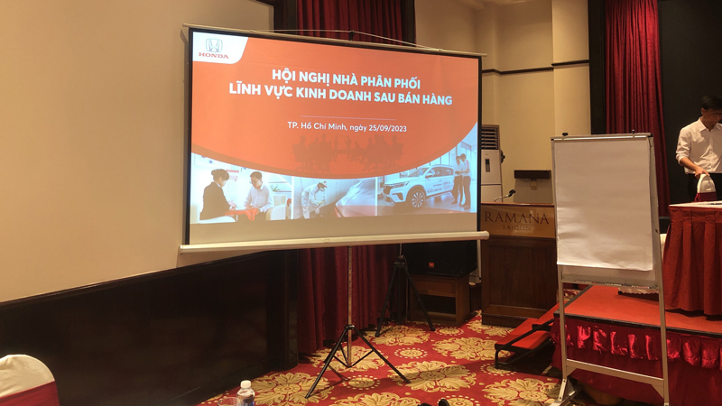 thue-may-chieu-nhieu-loc-hcm (2)